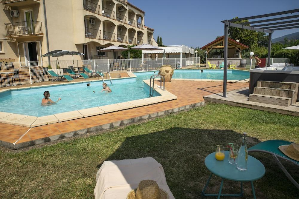 Le Neoulous Hotel Le Boulou Exterior photo